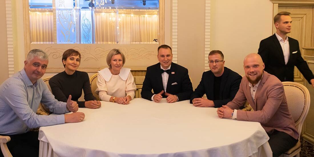 Весеринка-для-дизайнеров-ARISTO Вечеринка для дизайнеров ARISTO